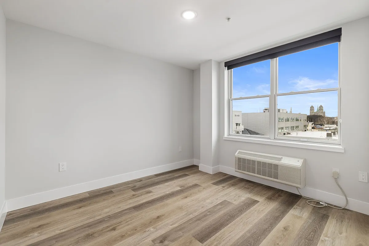 Floor plan 2BR 2BA