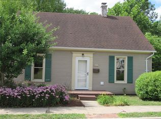 937 Danforth St, Alton, IL 62002