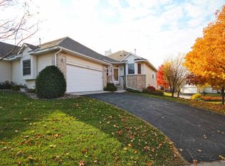 16293 Crystal Hills Dr, Lakeville, MN 55044
