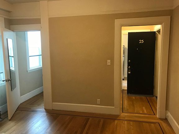 5th image of 620 Eddy St APT 25
