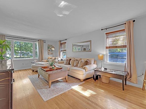 3rd image of 25 Pullard Rd