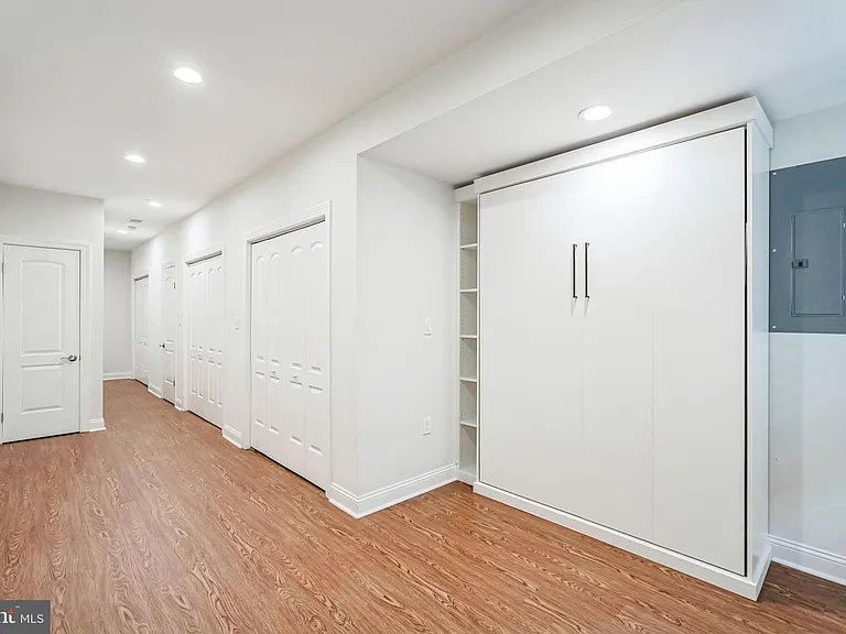 2241 Sears St — Photo 19