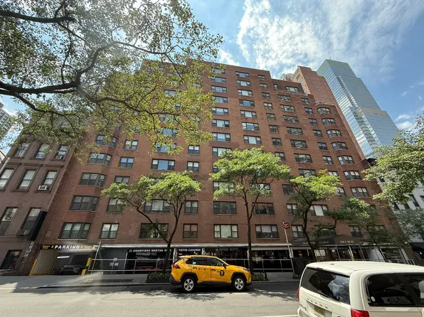 220 East 60th Street image 2 of 10