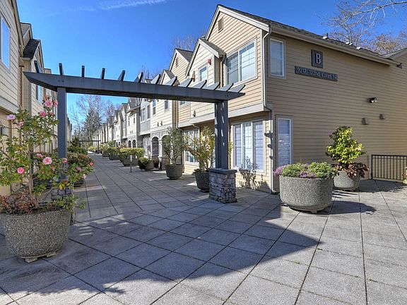 4th image of 9217 122nd Ct NE APT B117