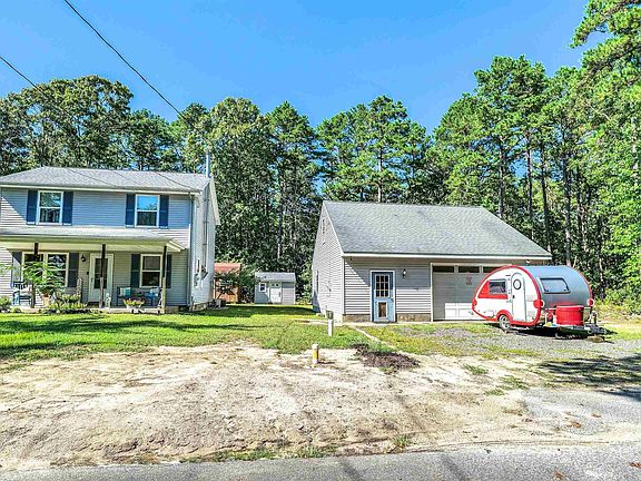 2nd image of 13 Henderson Ave