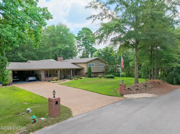 468 Colonial Dr, Lexington, TN 38351