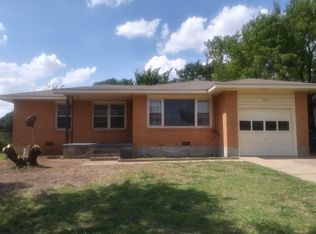 1632 NW 27th St, Lawton, OK 73505