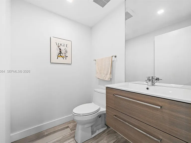 613 NE 26th Ave #613 — Photo 25