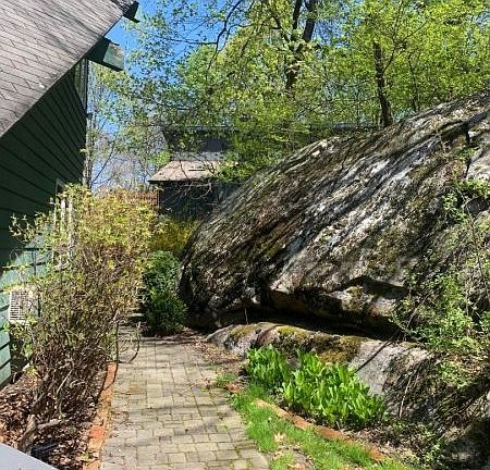3rd image of 110 Cedar Dr