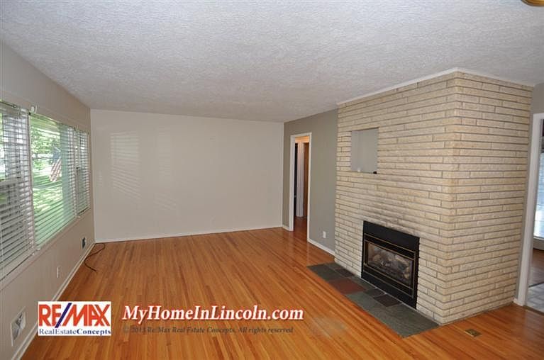 1st image of 5919 Cullen Dr