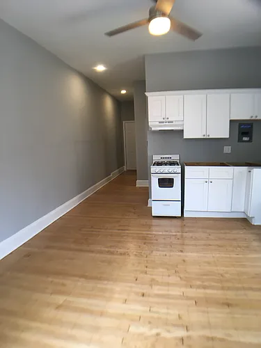 405 S 40th St #2R Photo 1