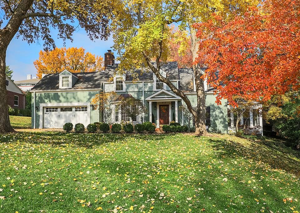 1st image of 512 Larchmont Dr