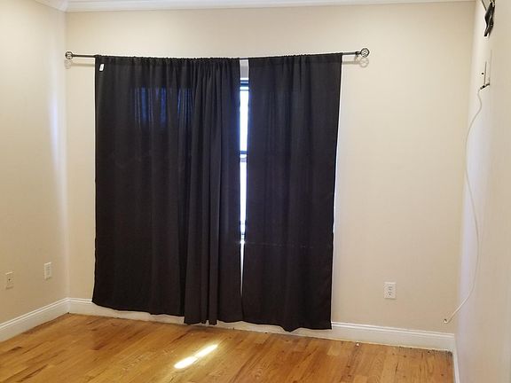 4th image of 180 Ferry St Suite 2