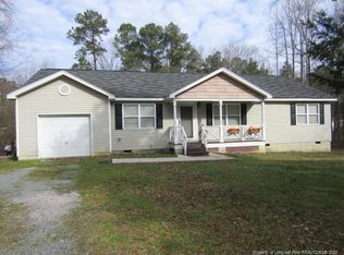 562 E Forest Oaks Dr, Sanford, NC 27330