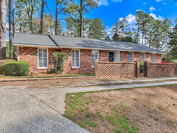 2nd image of 3014 Walton Way
