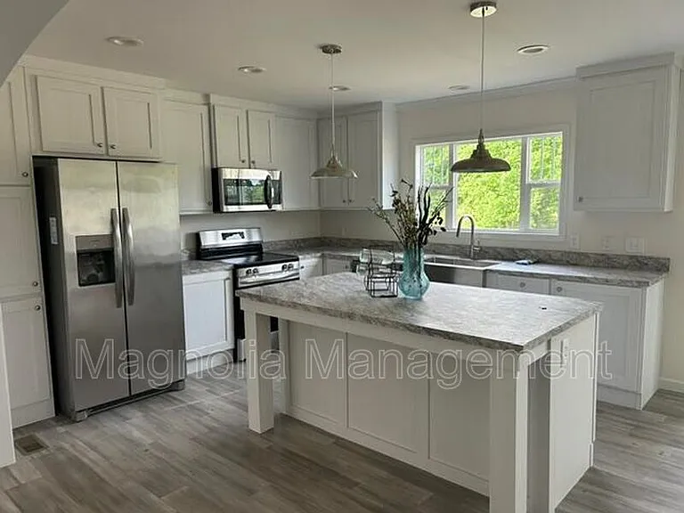 3200 Bobbitt Rd — Photo 4