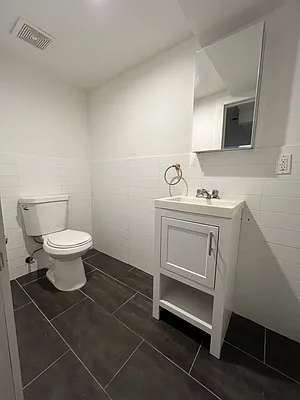 Rented by Yup Realty LLC | media 34