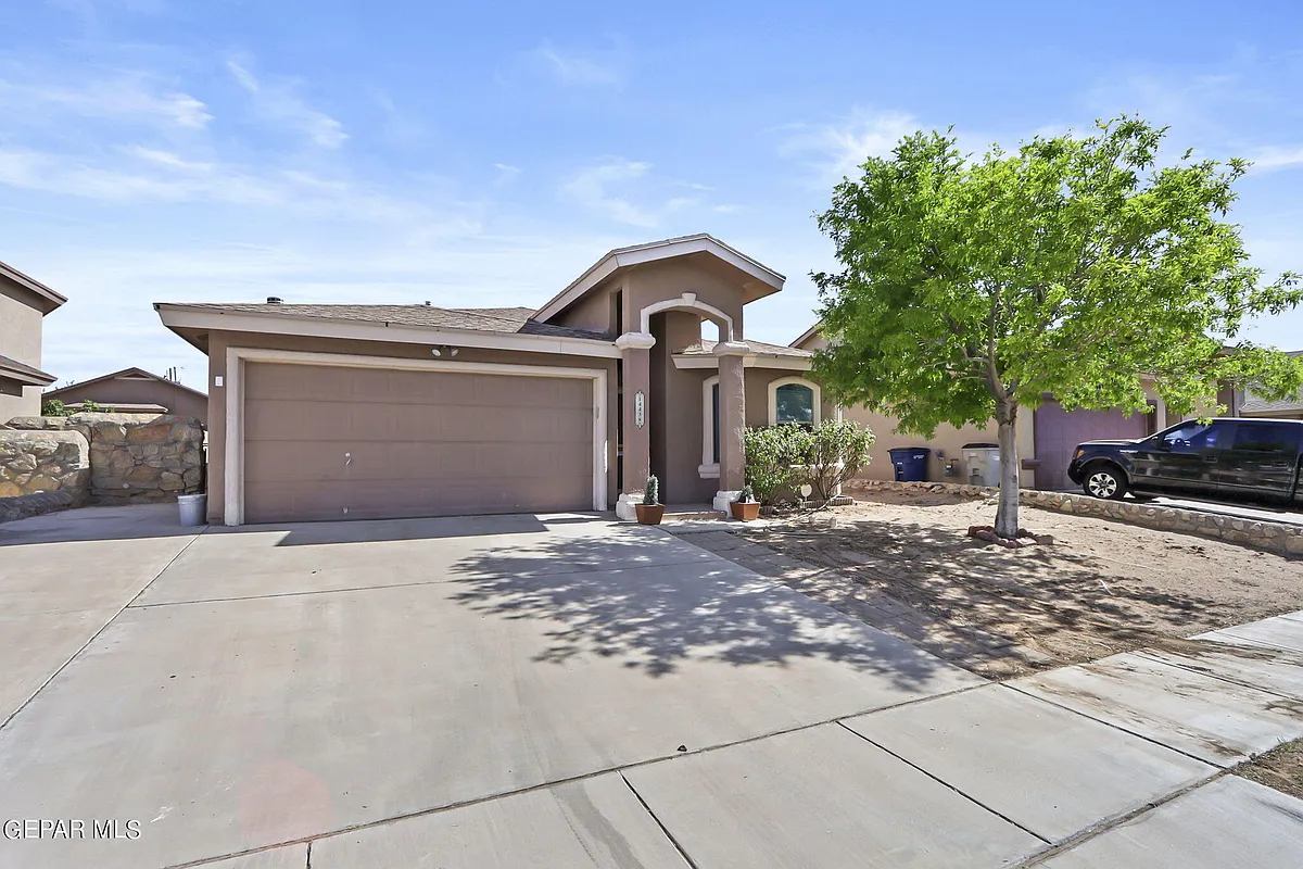 Building Photo - 14438 Miguel Terrazas Dr