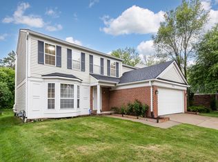3048 Turnberry Ln, Ann Arbor, MI