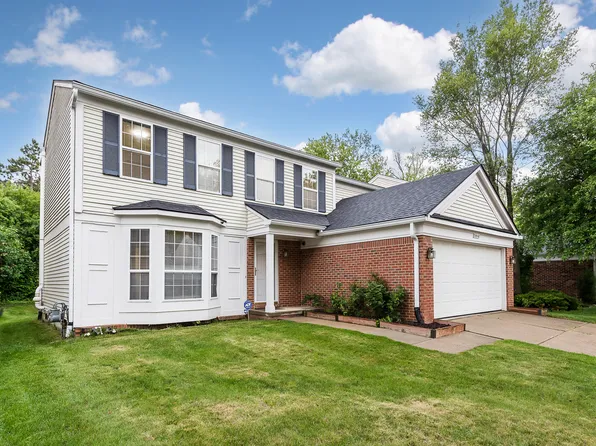 3048 Turnberry Ln, Ann Arbor, MI 48108