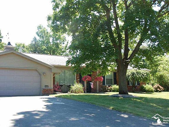2nd image of 7618 Hazel Dr