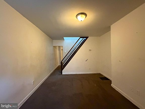 2nd image of 2428 Etting St