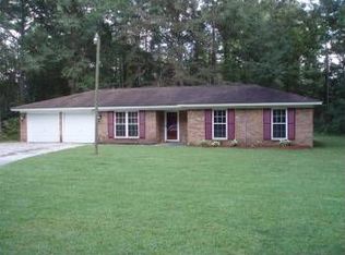 612 Cinder Hill Ln, Hinesville, GA 31313
