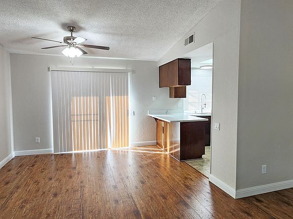 5th image of 2852 Sawbills Ct