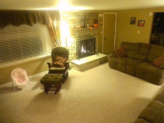 Large Cozy Living Room