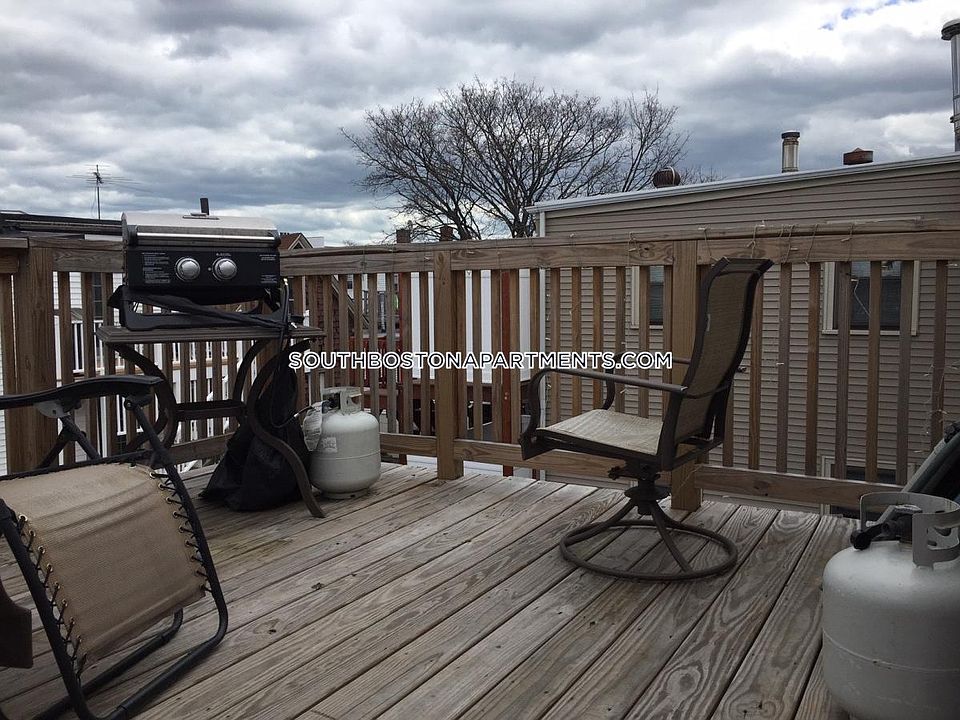 2nd image of 254 East St