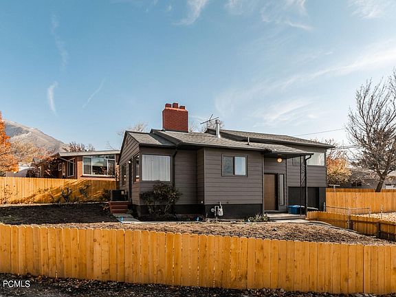 2nd image of 2830 E Canyon View Dr