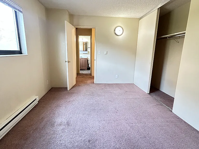 4130 11th Ave NE #1004 — Photo 6