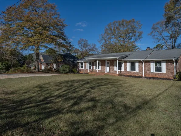 206 Westminster Dr, Pendleton, SC 29670