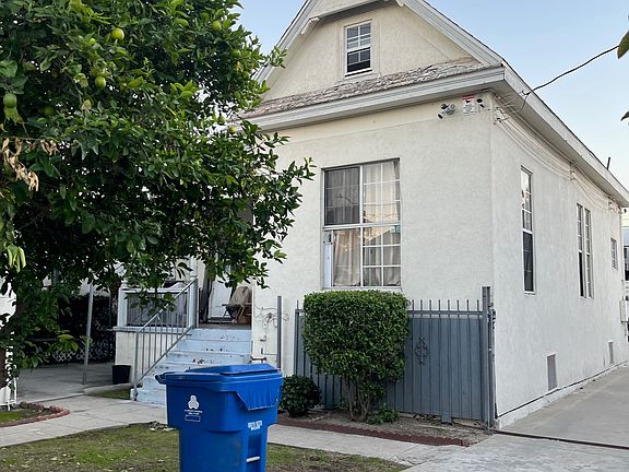 2nd image of 1142 W 24th St #2