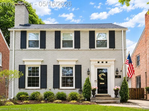 206 McKinley Ave, Grosse Pointe Farms, MI 48236