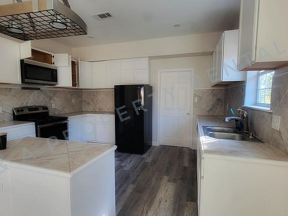 Kitchen - new appliances