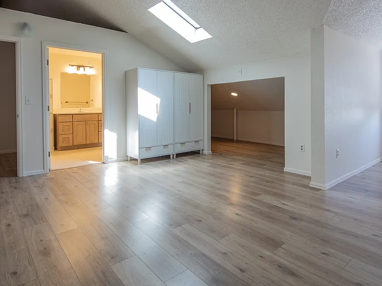1955 Centennial Dr — Photo 10