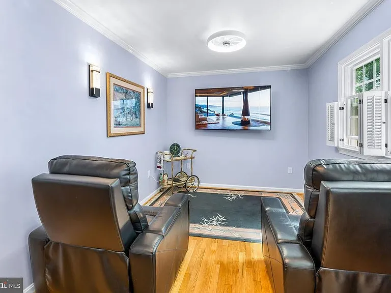 1329 Gresham Rd — Photo 42