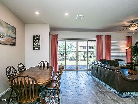 5th image of 1135 E Tekoa Ave