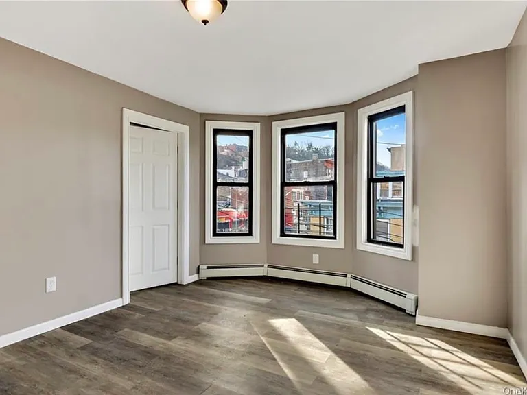 23 Park Hill Ave #3 — Photo 3
