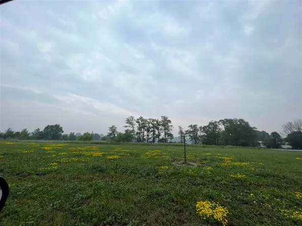 LOT Nine Mrm 2nd Addn Garfield St, Marengo, IA 52301
