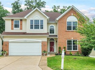 1062 Autumn Oaks Dr, Imperial, MO 63052