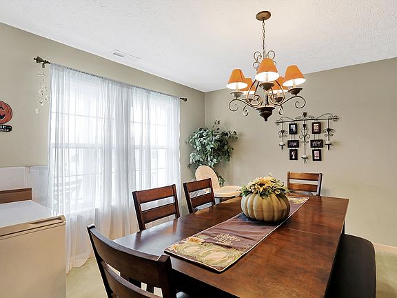 5th image of 11608 Gosling Dr