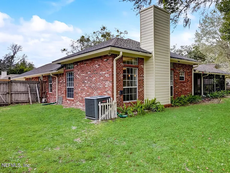 2569 Scott Mill Dr S — Photo 34