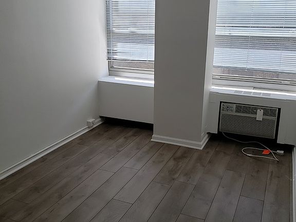 4th image of 3550 N Lake Shore Dr APT 214