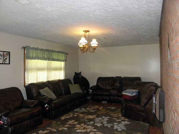 4th image of 2932 Wittens Mill Rd