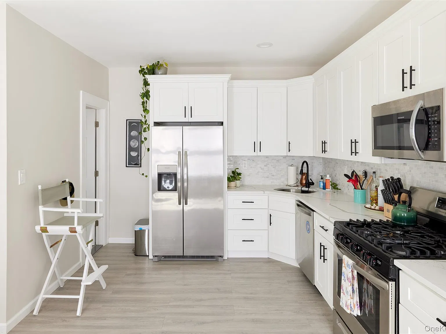 3 bed, 2.0 bath, 1791 sqft, $5,000 — Photo 2