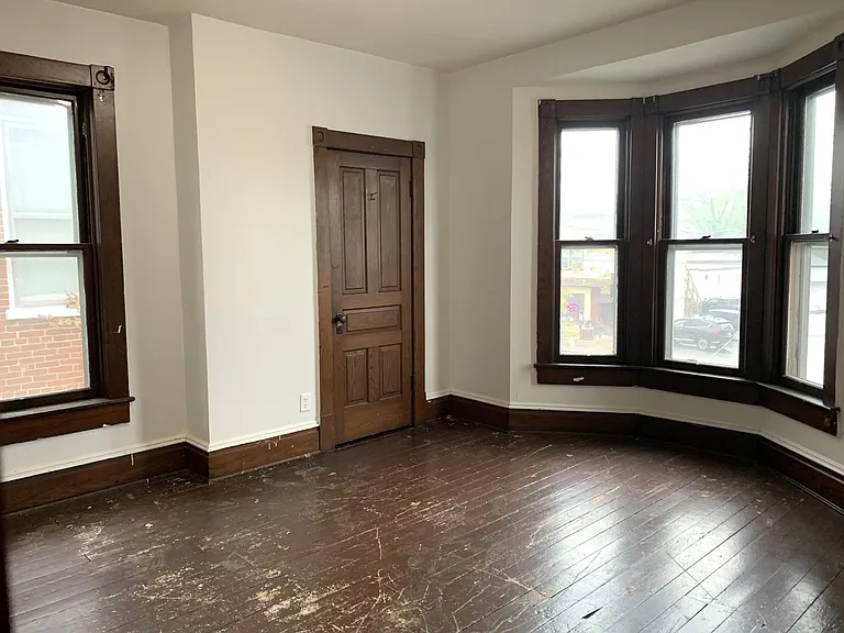 577 Lincoln Way E — Photo 28