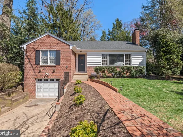 807 E Broad St, Falls Church, VA 22046