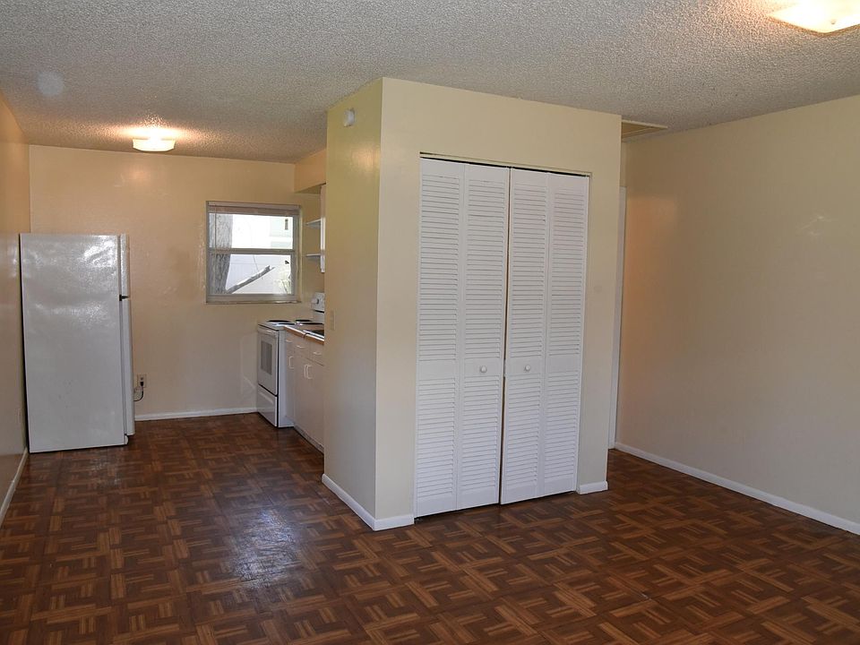 1st image of 3104 W Varn Ave APT C